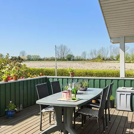 2 Bedroom Awesome In Skarup Fyn * Brohave